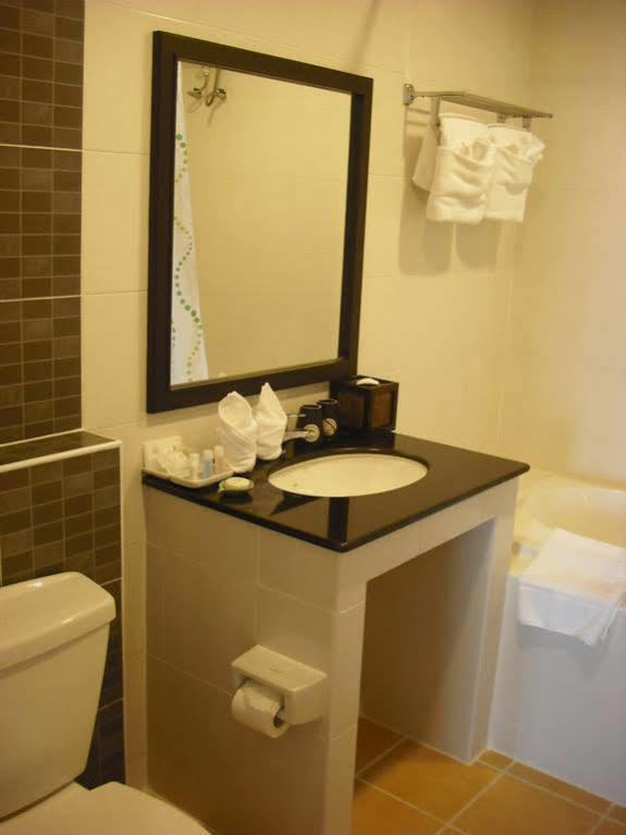 Ampo Residence Phra Nakhon Si Ayutthaya Dış mekan fotoğraf